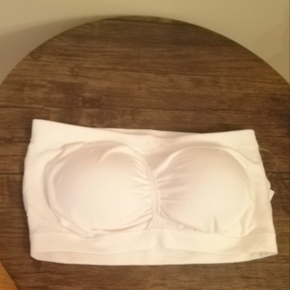 NWT Bandeau. Suzy Shier. Size Small.